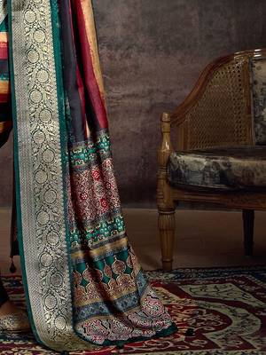Green striped zari banarasi saree 4