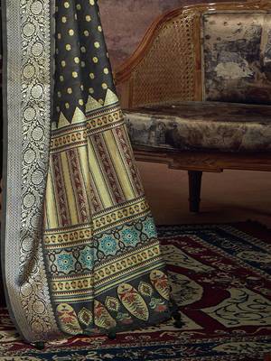 Green ethnic motifs printed zari banarasi saree 5