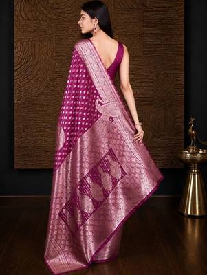 Pink woven design zari silk blend banarasi saree 2