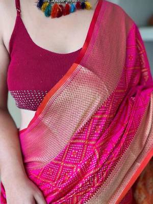 Pink woven embellished art silk bandhani saree withblousepiece 3