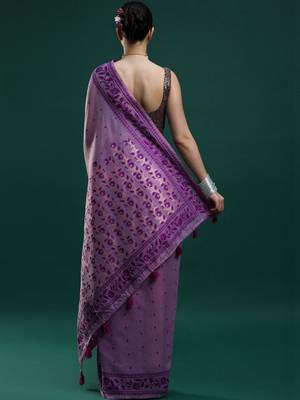 Lavender woven design saree with blouse 4