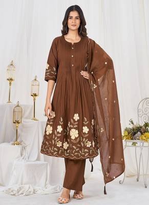 Embroidered cotton kurta with pant & dupatta set for women 1