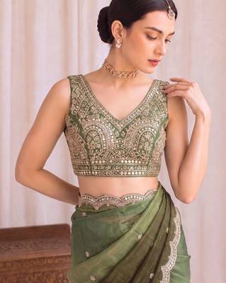 Green ombre embroidered tissue designer saree 5