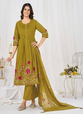 Embroidered cotton kurta with pant & dupatta set for women 3