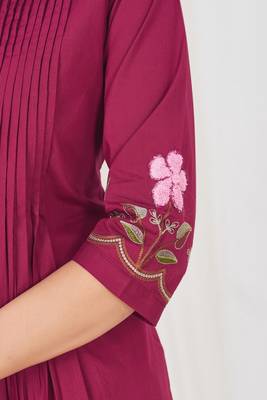 Embroidered cotton kurta with pant & dupatta set for women 5