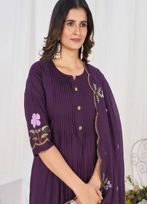 Embroidered cotton kurta with pant & dupatta set for women 4