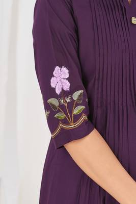 Embroidered cotton kurta with pant & dupatta set for women 5
