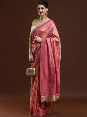 Pink woven design saree with blouse 3