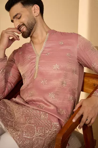 Men’s pink silk blend kurta with solid zari embroidered | trendy ethnic wear for festive, wedding & party occasions