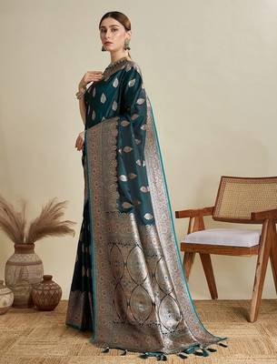 Green ethnic motifs woven design zari saree with unstitched blouse 2