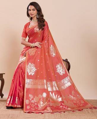 Coral woven design saree with unstitched blouse 3