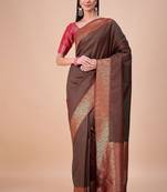 Green women woven design silk blend banarasi saree