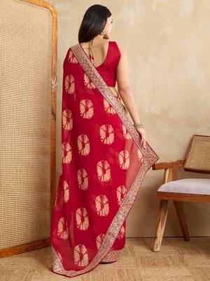 Red suryamukhi printed bandhani saree with blouse 4