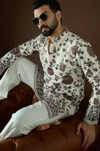 Men’s white georgette kurta with solid sequins embroidered | trendy ethnic wear for festive, wedding & party occasions