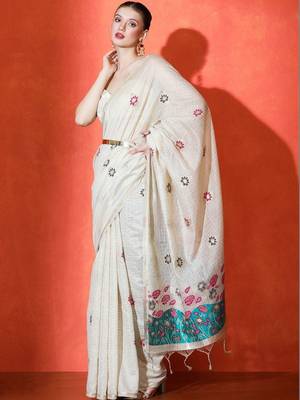 Cream woven design banarasi sarees with blouse piece 2