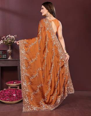 Rust floral embroidered sequinned saree with unstitched blouse 4