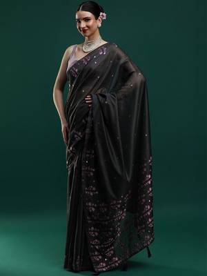 Black woven design saree with blouse 3