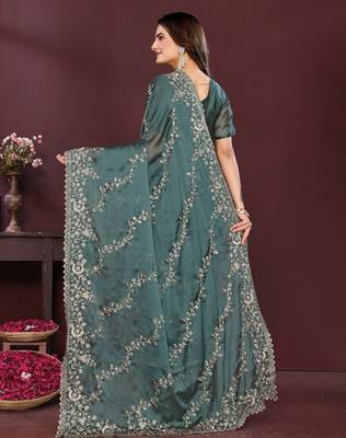 Grey floral embroidered sequinned rangoli silk saree with unstitched blouse 4