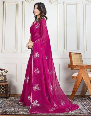 Magenta embroidered saree with blouse piece 3