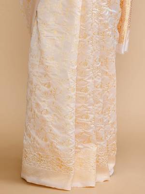 Off white woven design sarees 5