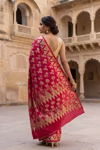 Red silk blend woven saree with blouse