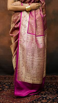 Rani satin woven saree with blouse 3