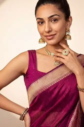 Magenta blended cotton woven saree with blouse