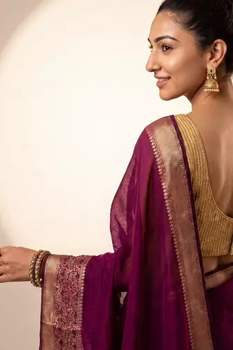 Magenta blended cotton woven saree with blouse