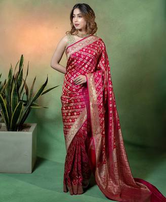 Rani pink satin woven saree with blouse 3