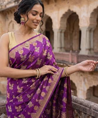 Purple silk blend woven saree with blouse 4