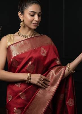 Red katan silk woven saree with blouse 4