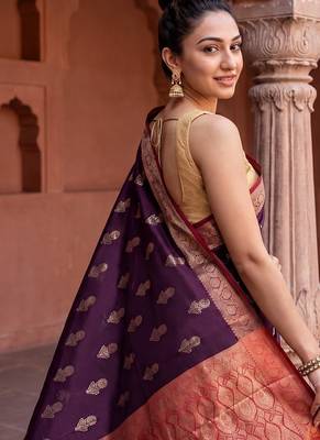Megenta katan silk woven saree with blouse 3