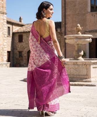 Magenta blended cotton woven saree with blouse 5