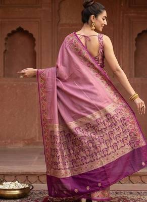 Lavender silk blend woven saree with blouse 4