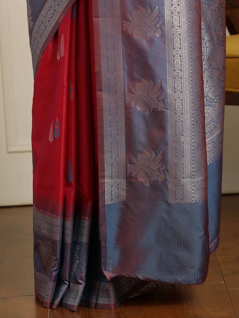 Blue woven design zari kanjeevaram saree with unstitched blouse