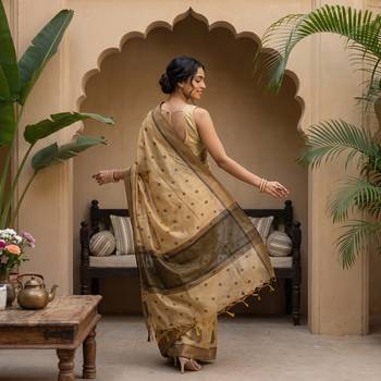 Gold tussar woven saree with blouse 3