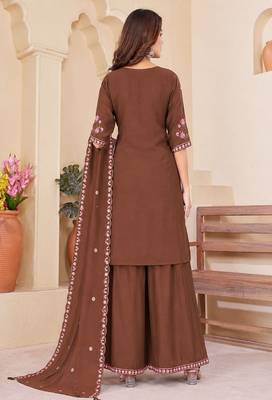 Embroidered chanderi anarkali kurta with pant & dupatta set for women 2