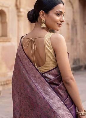Megenta katan silk woven saree with blouse 3