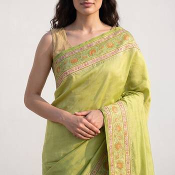 Pista green silk blend woven saree with blouse 3