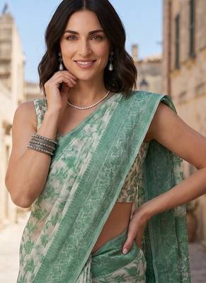 Green blended cotton woven saree with blouse 3