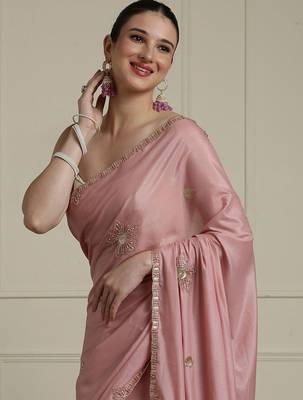 Pink embelished saree with blouse 4