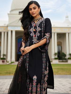 Black embroidered silk blend kurta trouser dupatta set 1