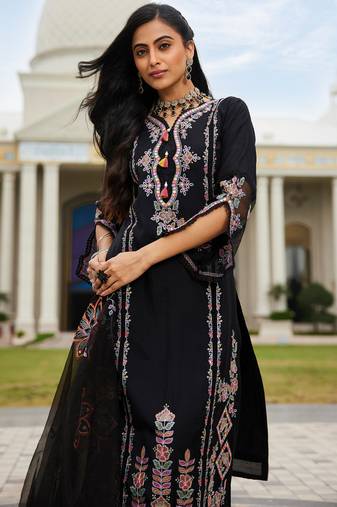 Black embroidered silk blend kurta trouser dupatta set
