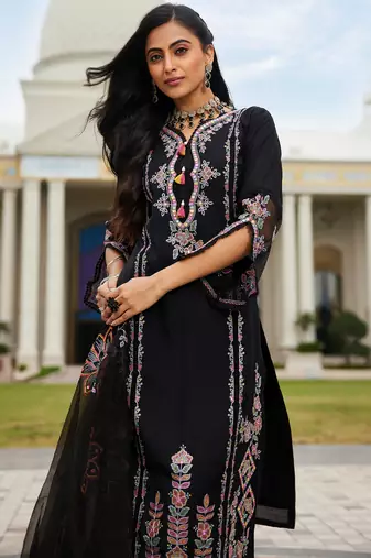 Black embroidered silk blend kurta trouser dupatta set