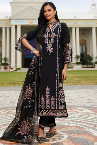 Black embroidered silk blend kurta trouser dupatta set