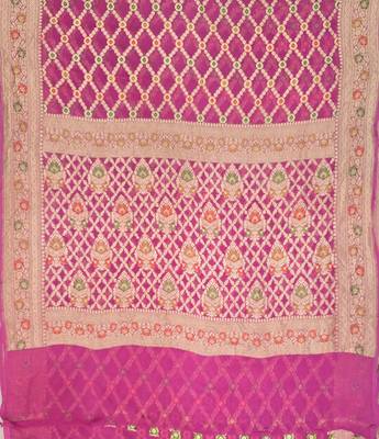 Pink chiffon woven saree with blouse 5