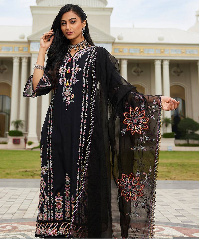 Black embroidered silk blend kurta trouser dupatta set