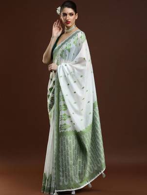 White woven design saree with blouse 3