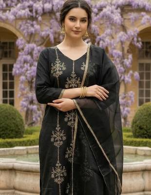 Black embroidered liva kurta trouser dupatta set 1