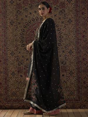 Black embroidered chinon kurta trouser dupatta set 3